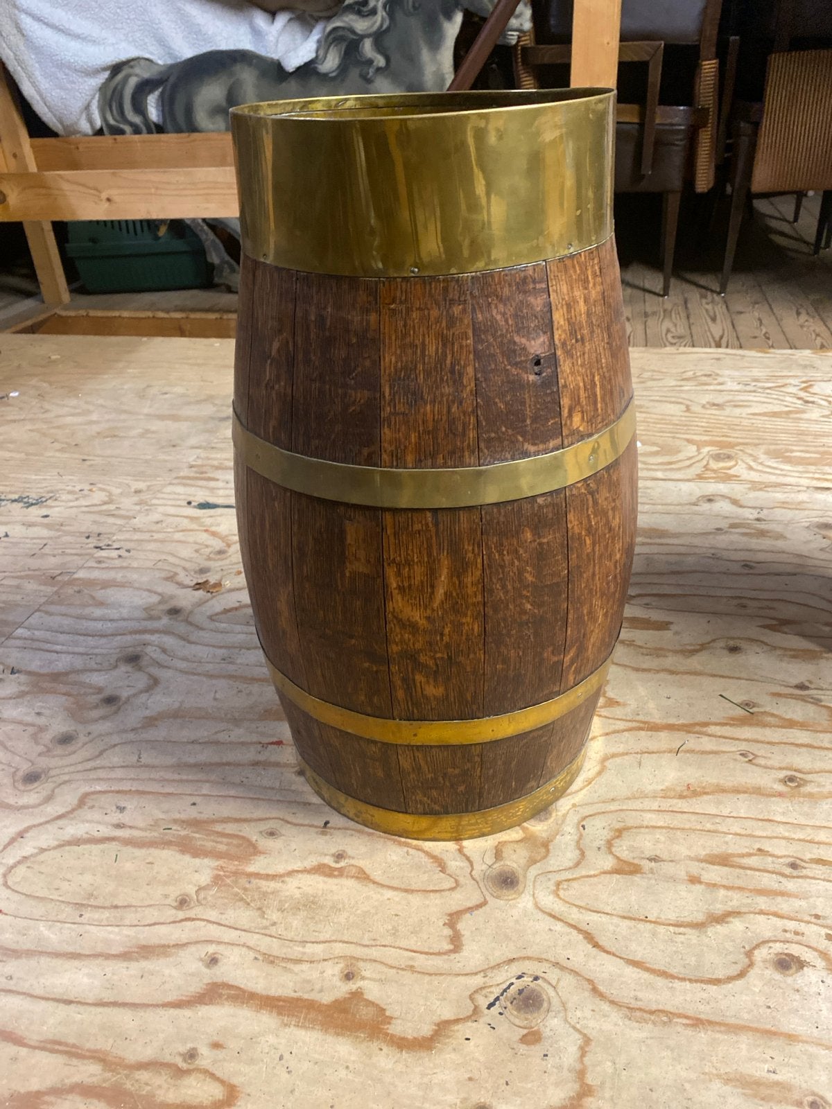 Decoratieve houten paraplubak met messing accenten, Ophalen, Gebruikt, Hout