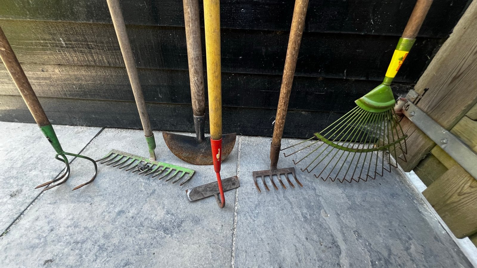 Diverse tuingereedschappen: harken, schoffel, vork, Tuin en Terras, Hand-tuingereedschap, Ophalen, Gebruikt, Hark