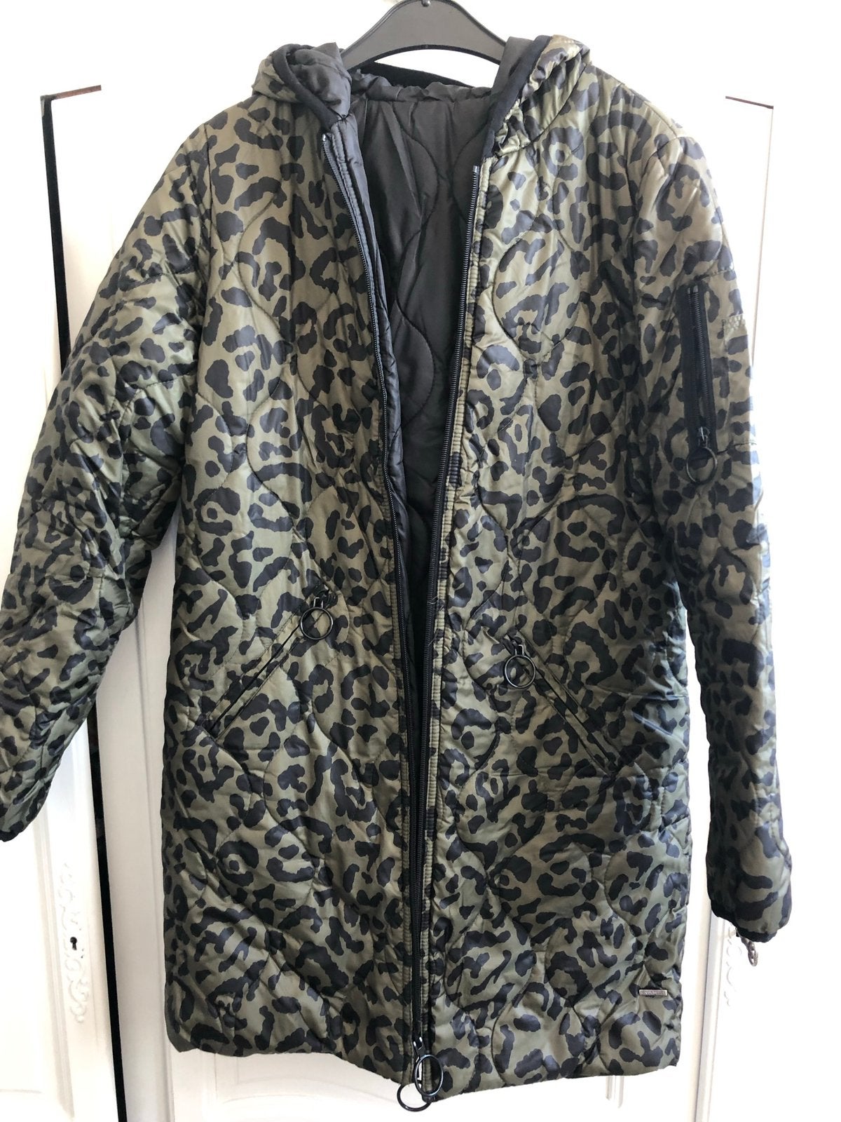 Nieuw groen zwart jas merk Rino Pelle maat 34, Kleding | Dames, Jassen | Winter, Ophalen of Verzenden, Nieuw, Maat 34 (XS) of kleiner