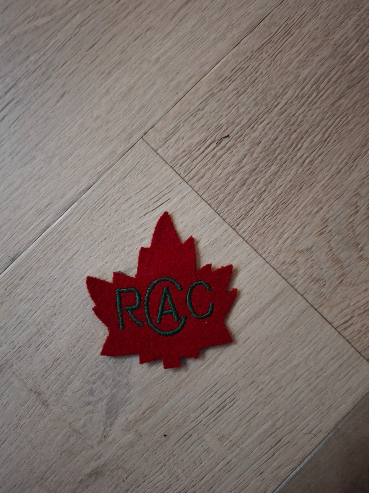 Royal Canadian Army Cadets ww2, Ophalen of Verzenden, Landmacht, Engeland, Embleem of Badge