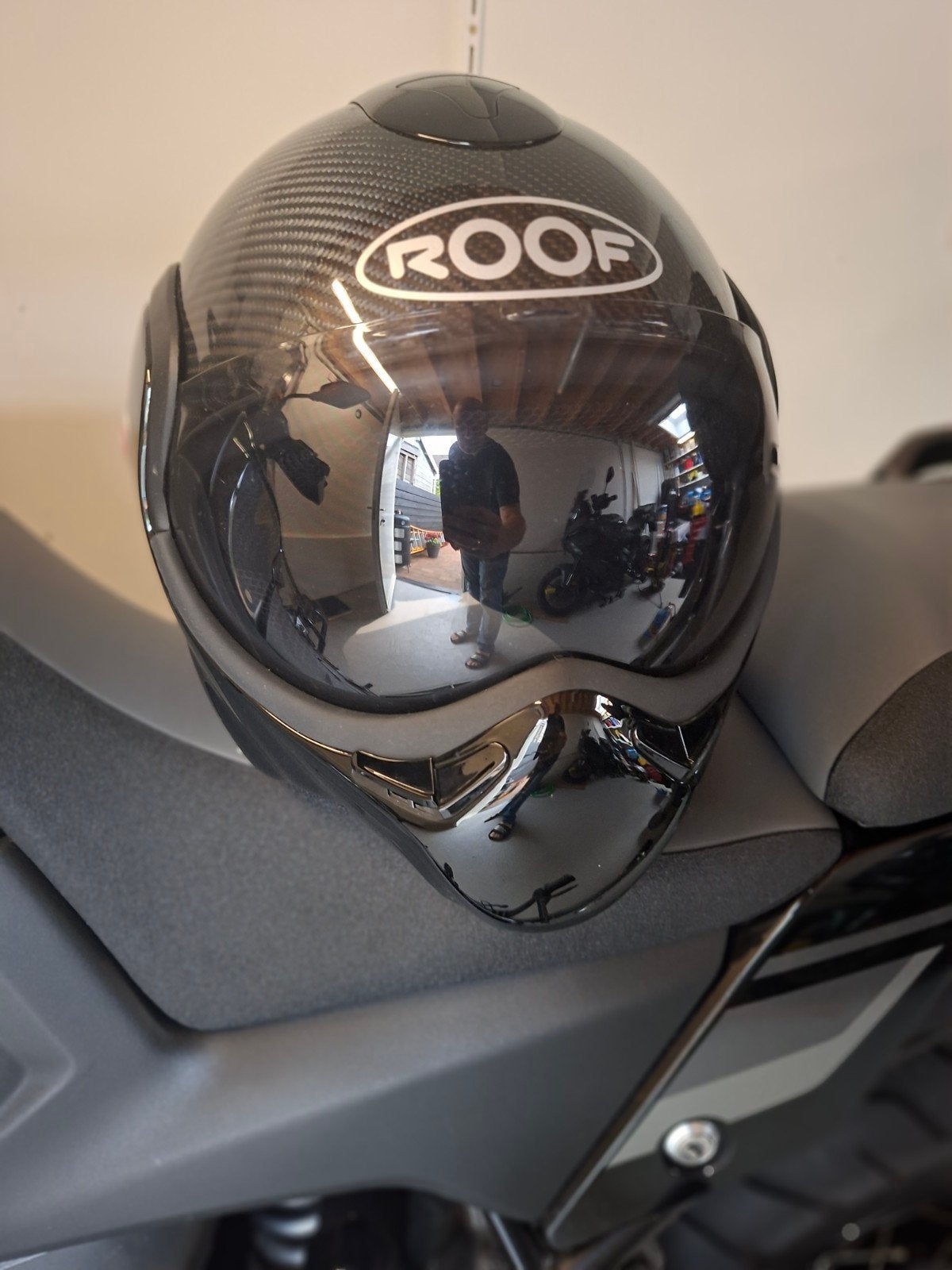 ROOF Boxer V8 Carbon helm - Maat XL (57-61cm hoofdomvang), Ophalen, Tweedehands, Overige typen, Roof Boxxer