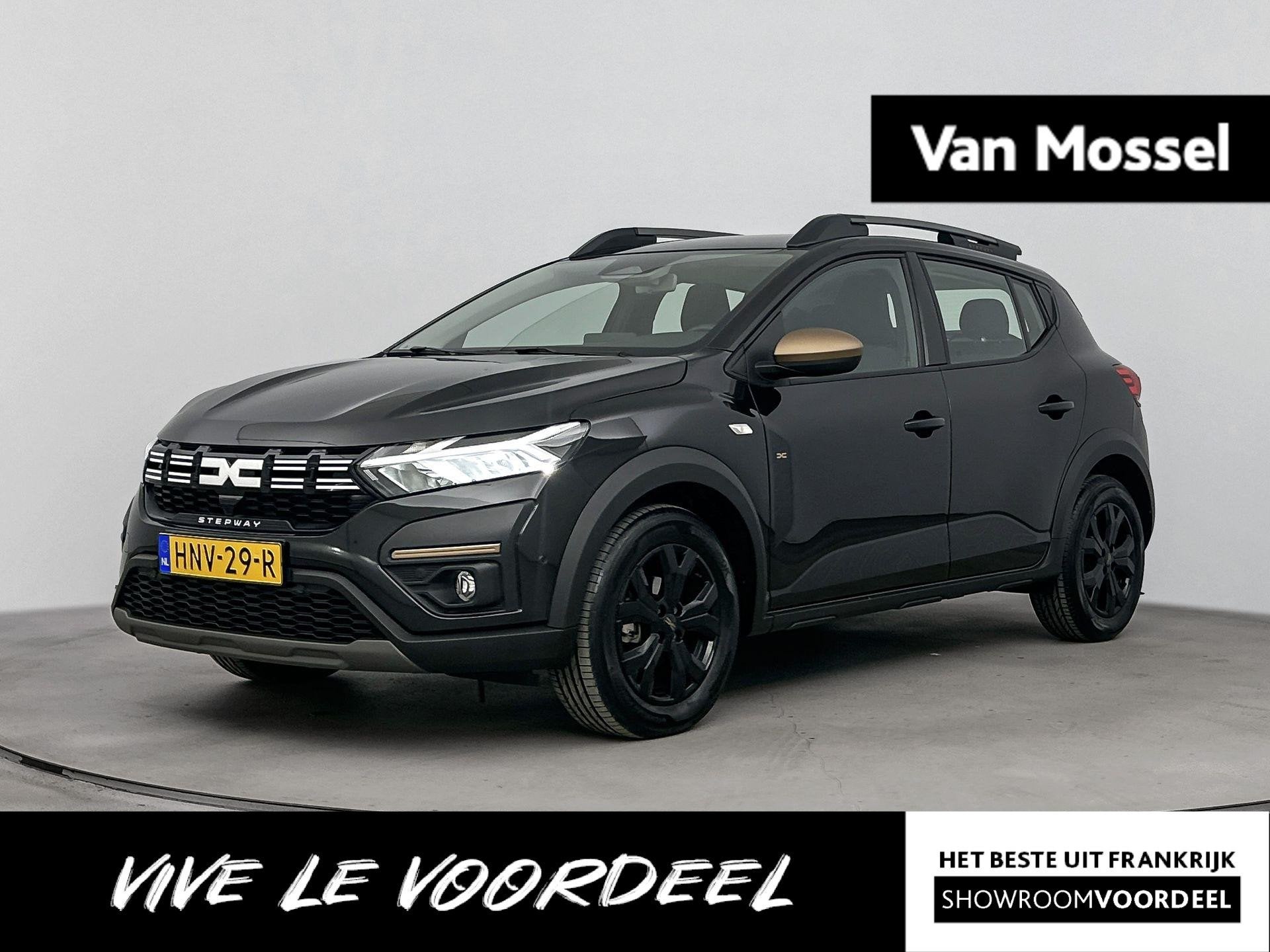 Dacia Sandero Stepway 1.0 TCe Extreme 110PK | Pack Extreme |, Auto's, Stof, Gebruikt, Euro 6, Zwart