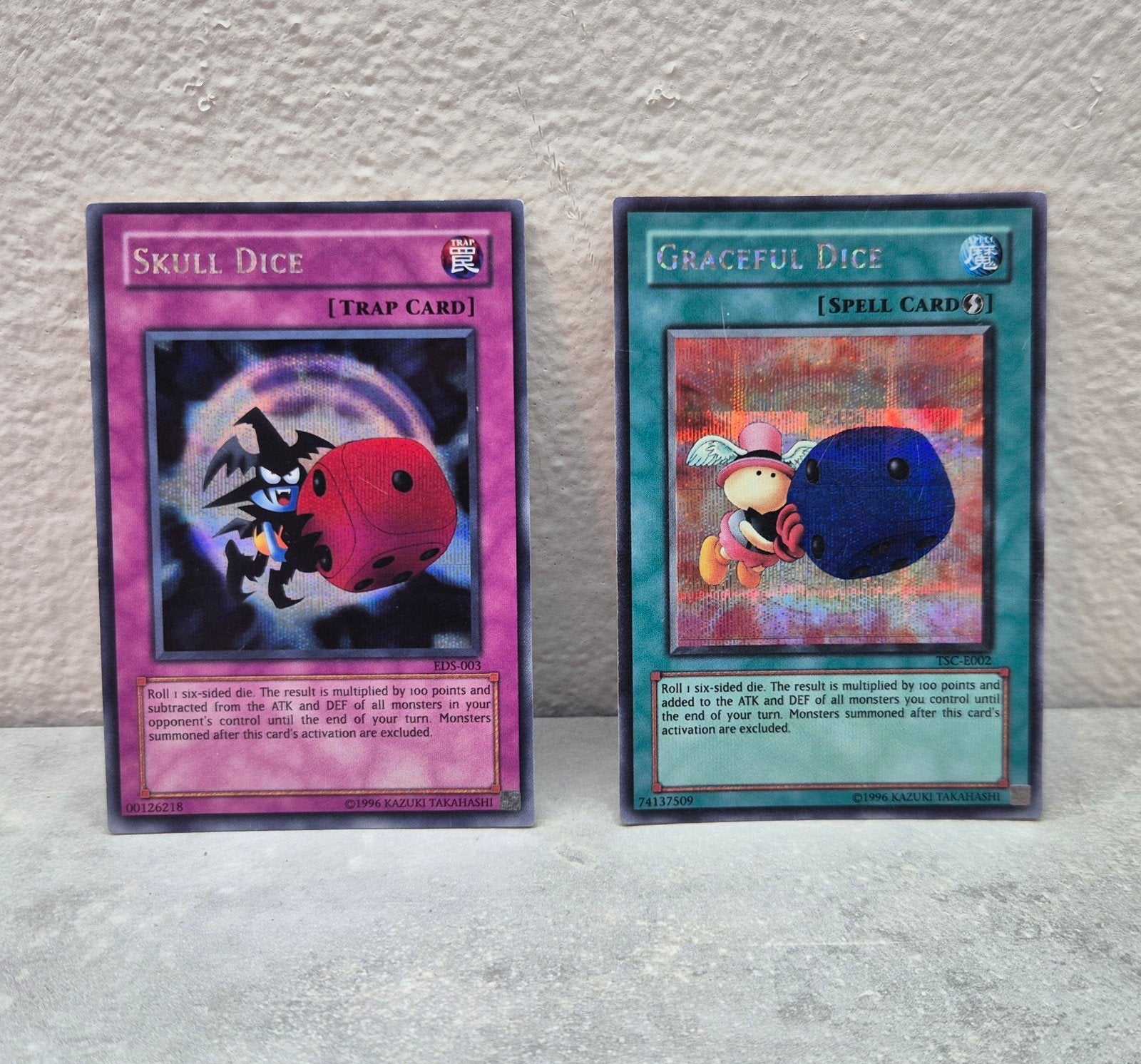 Graceful & Skull Dice, Verzenden, Gebruikt, Meerdere kaarten, Foil