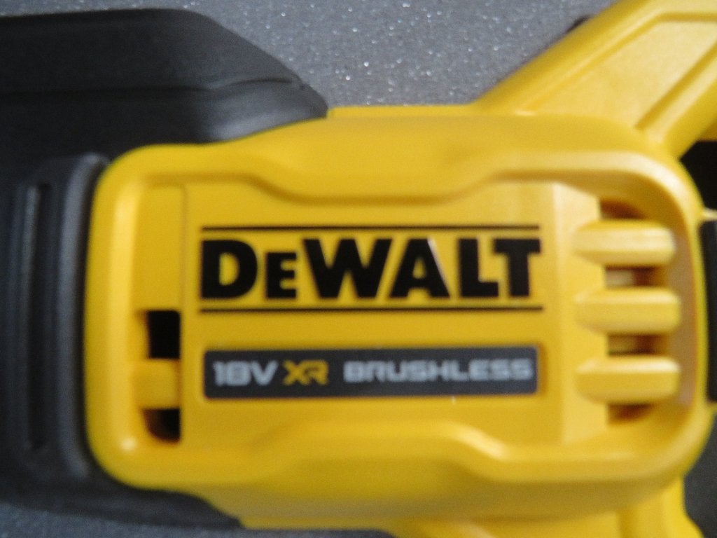 DeWalt DCS382NT 18V XR Brushless Reciprozaag  Nieuw, DeWalt, 70 mm of meer, Nieuw, 600 tot 1200 watt