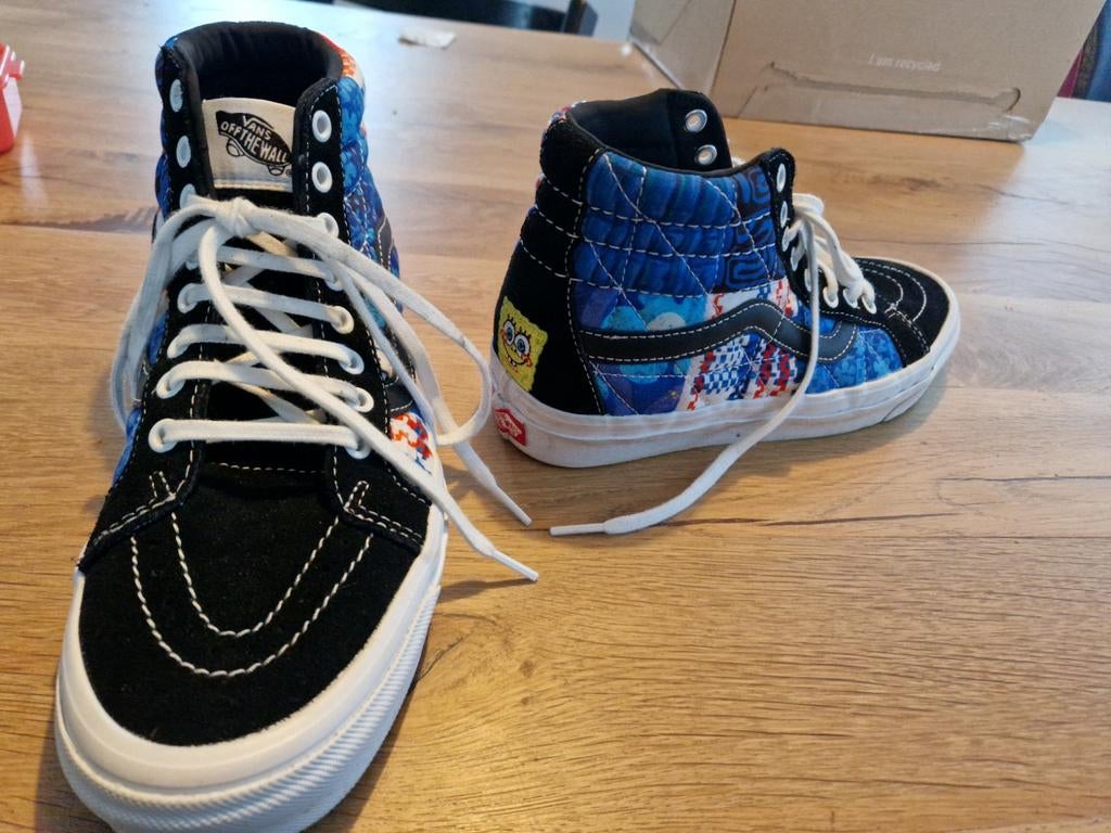 Supergave Vans off the wall spongebob maat 39, Zwart, Ophalen of Verzenden, Sneakers of Gympen, Gedragen