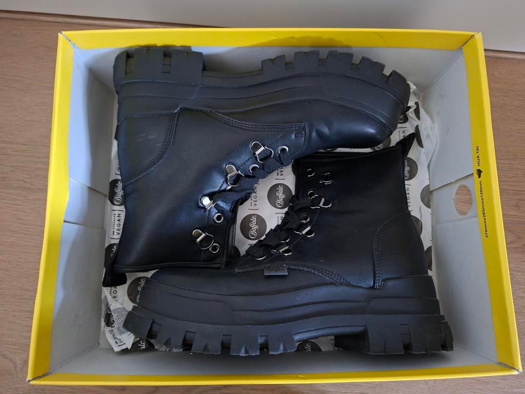 Buffalo boots nieuw, Zwart, Lage of Enkellaarzen, Nieuw, Ophalen of Verzenden