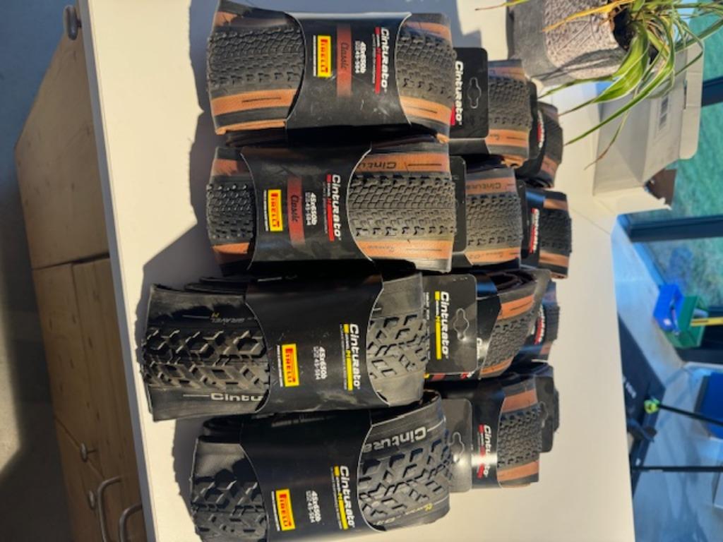 Pirelli Cinturato Gravelbanden partij 45 euro, Verzenden, Nieuw, Band