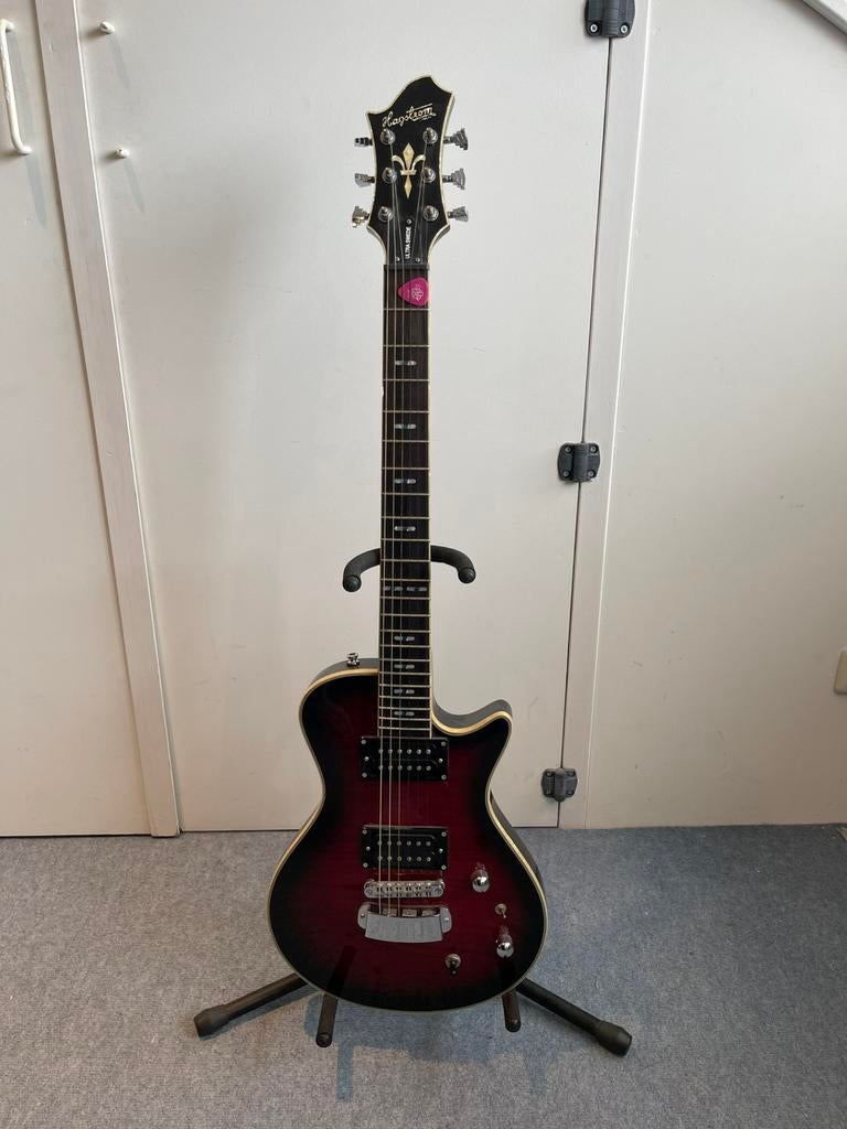 Hagstrom gitaar ultra swede burgundy burst, Muziek en Instrumenten, Snaarinstrumenten | Gitaren | Bas, Ophalen, Zo goed als nieuw