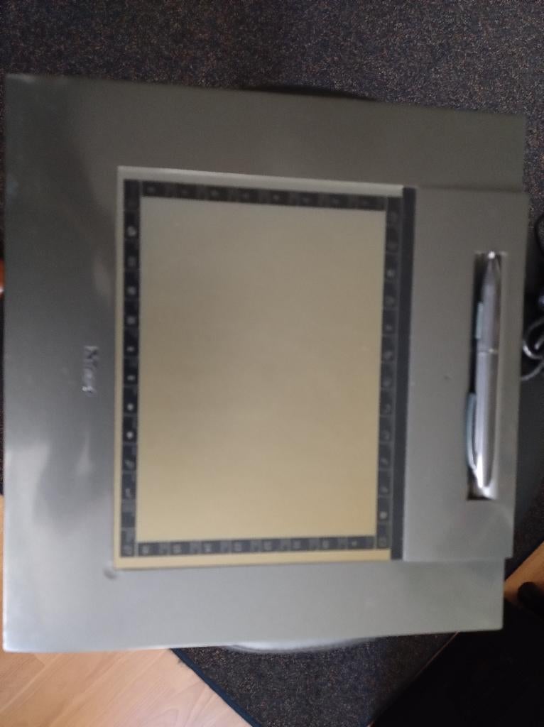 Teken tablet, Computers en Software, Tekentablets, Gebruikt, Multi-touch, Ophalen of Verzenden, Trust