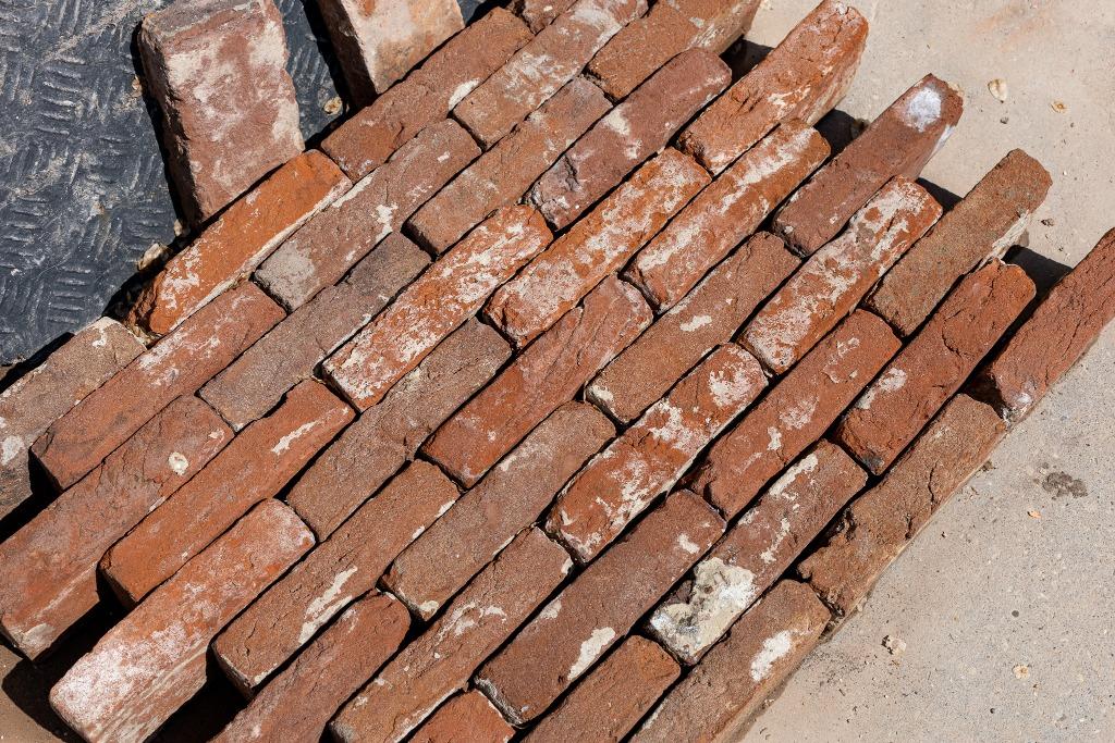 Antieke handvorm waalformaat stenen rood bruin erg mooi 80M2, Doe-het-zelf en Verbouw, Metselstenen, Ophalen of Verzenden, Gebruikt