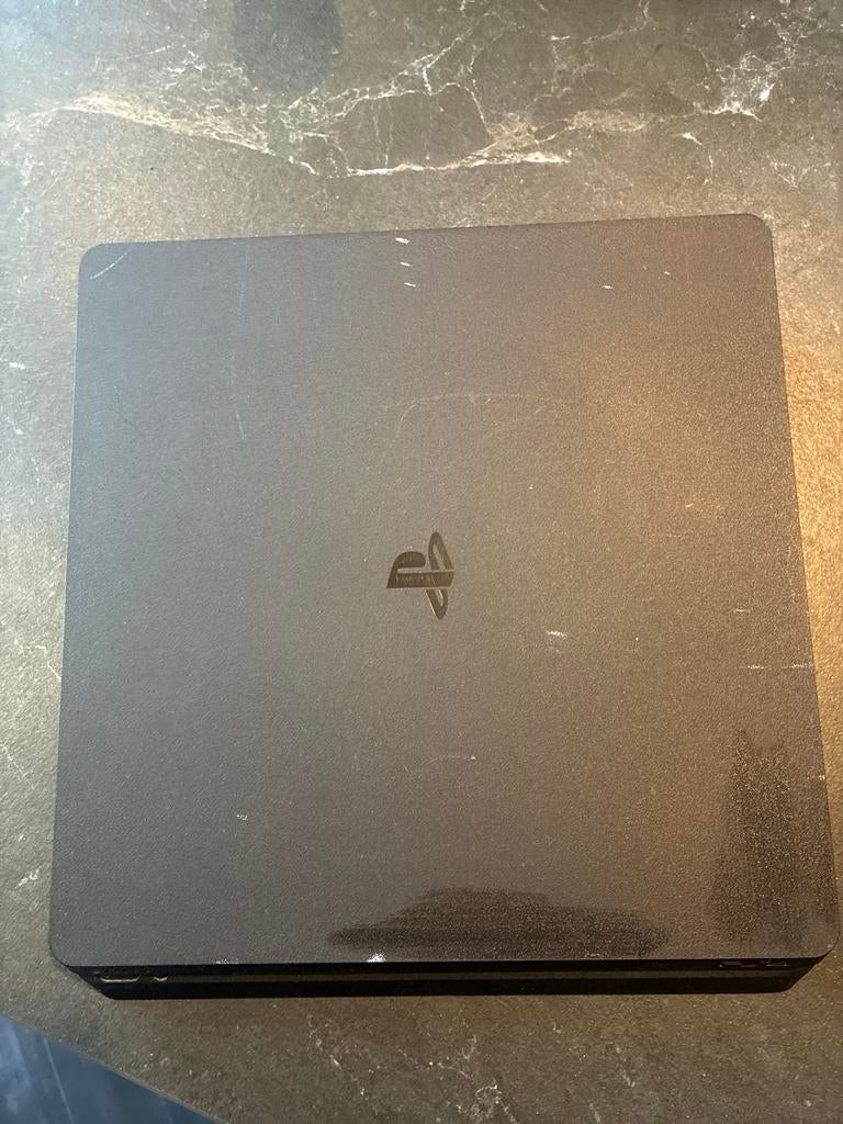 PS4 met controller - Speelplezier gegarandeerd!, Spelcomputers en Games, Spelcomputers | Sony PlayStation 4, Ophalen, Met 1 controller