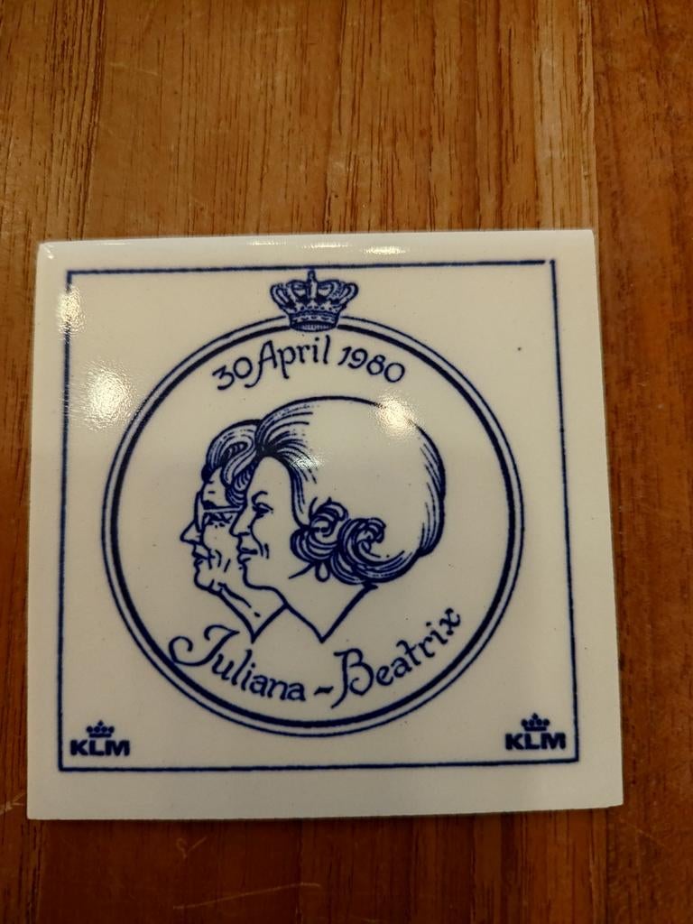 KLM Delfts Blauw Tegel Juliana Beatrix 30 April 1980, Ophalen of Verzenden