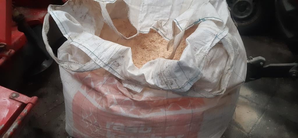Zaagsel gevraagd  in zakken  of bigbags, Ophalen of Verzenden