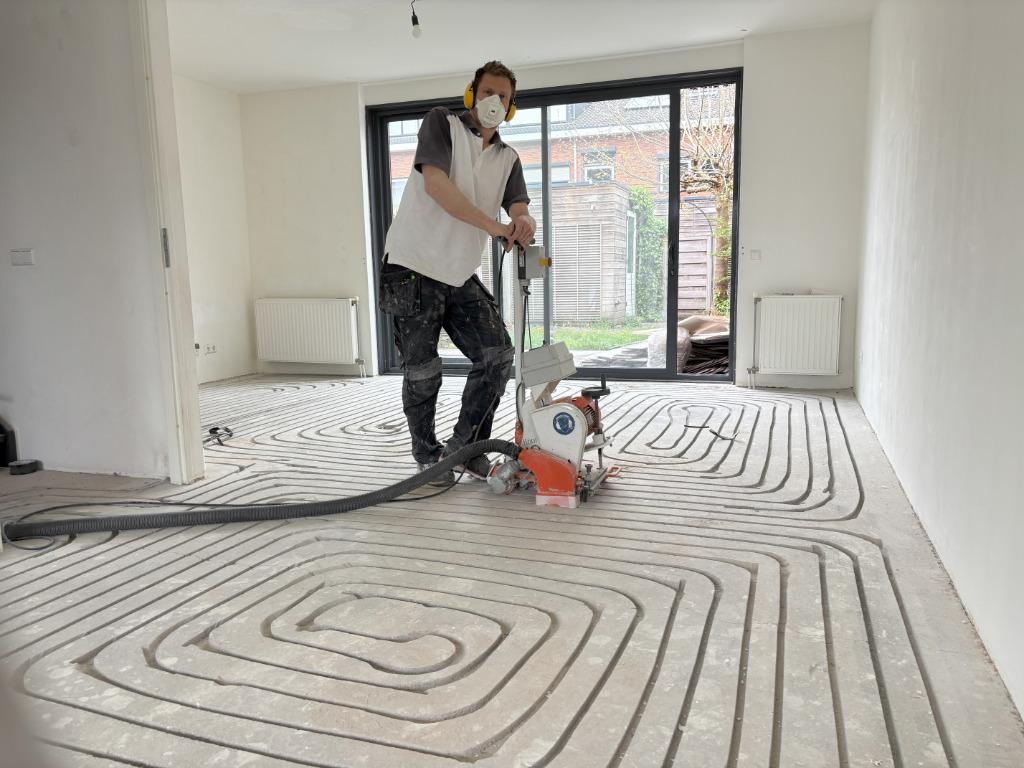 Vloerverwarming frezen vanaf 20euro/m2!, 24-uursservice, Onderhoud