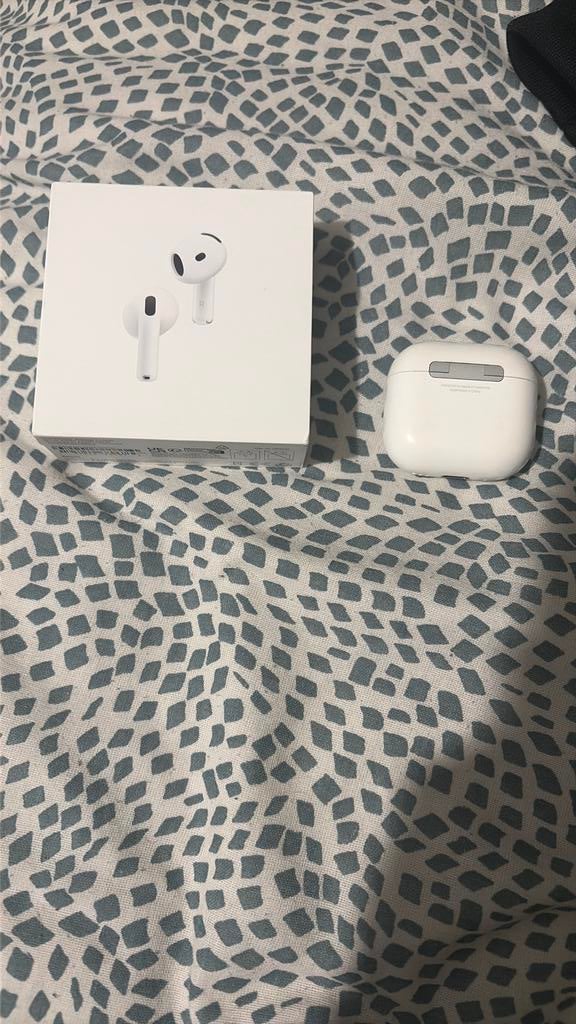 Apple AirPods (4th generation) (ZONDER OORTJES), Ophalen of Verzenden, Nieuw, Overige merken, Bluetooth