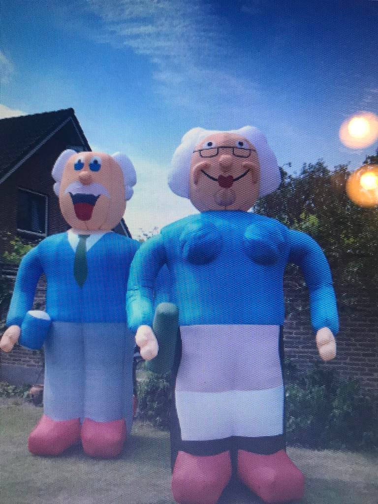 Sarah te huur, Ophalen, Zo goed als nieuw, Abraham of Sarah