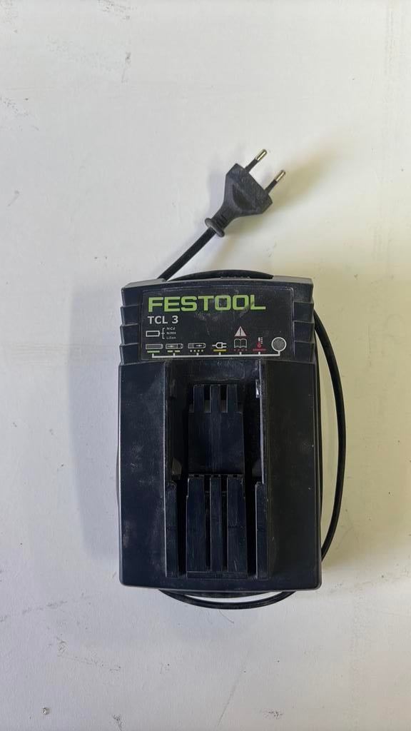 Festool acculader TCL3, Ophalen, Zo goed als nieuw