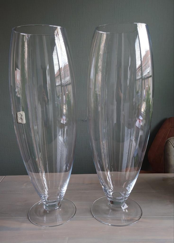 2 hoge glazen vazen., Ophalen, Overige kleuren, 50 tot 75 cm, Glas