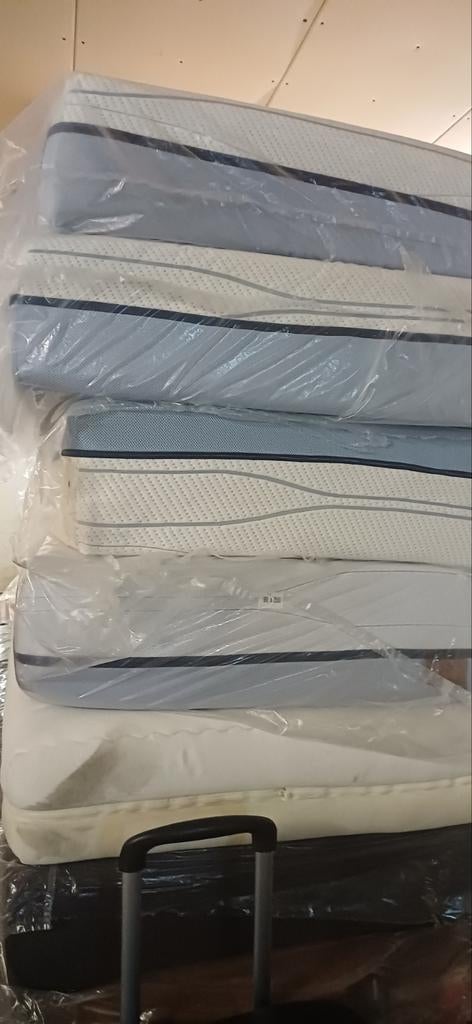 M.LINE MATRAS, 90 cm, Eenpersoons, Ophalen of Verzenden, Zo goed als nieuw
