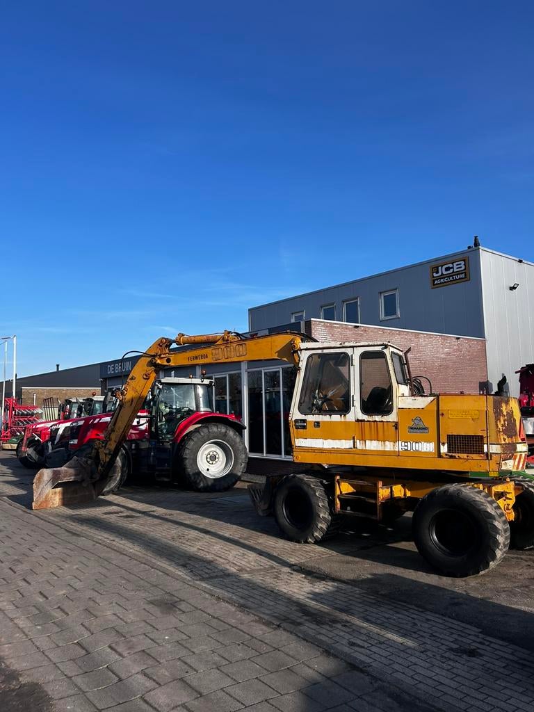 Liebherr 900 mobile kraan, Zakelijke goederen, Agrarisch | Werktuigen, Ophalen, Grondbewerking