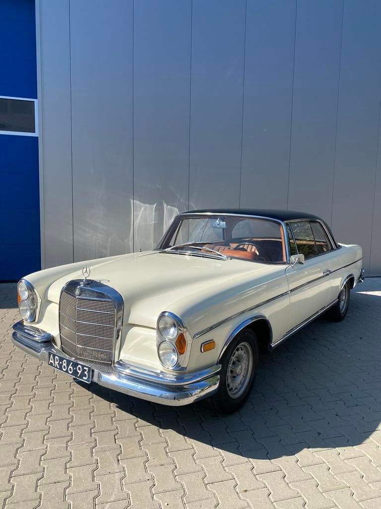 Mercedes-Benz 300 SE COUPE AUTOMAAT 1965 Wit, Auto's, Bedrijf, 170 pk, Sedan, Geïmporteerd