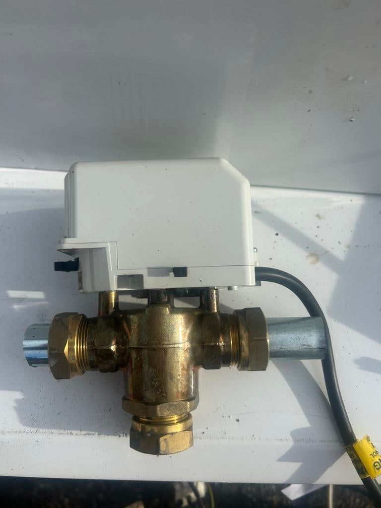 Drayton driewegklep 22 mm knel, Ophalen of Verzenden, Zo goed als nieuw