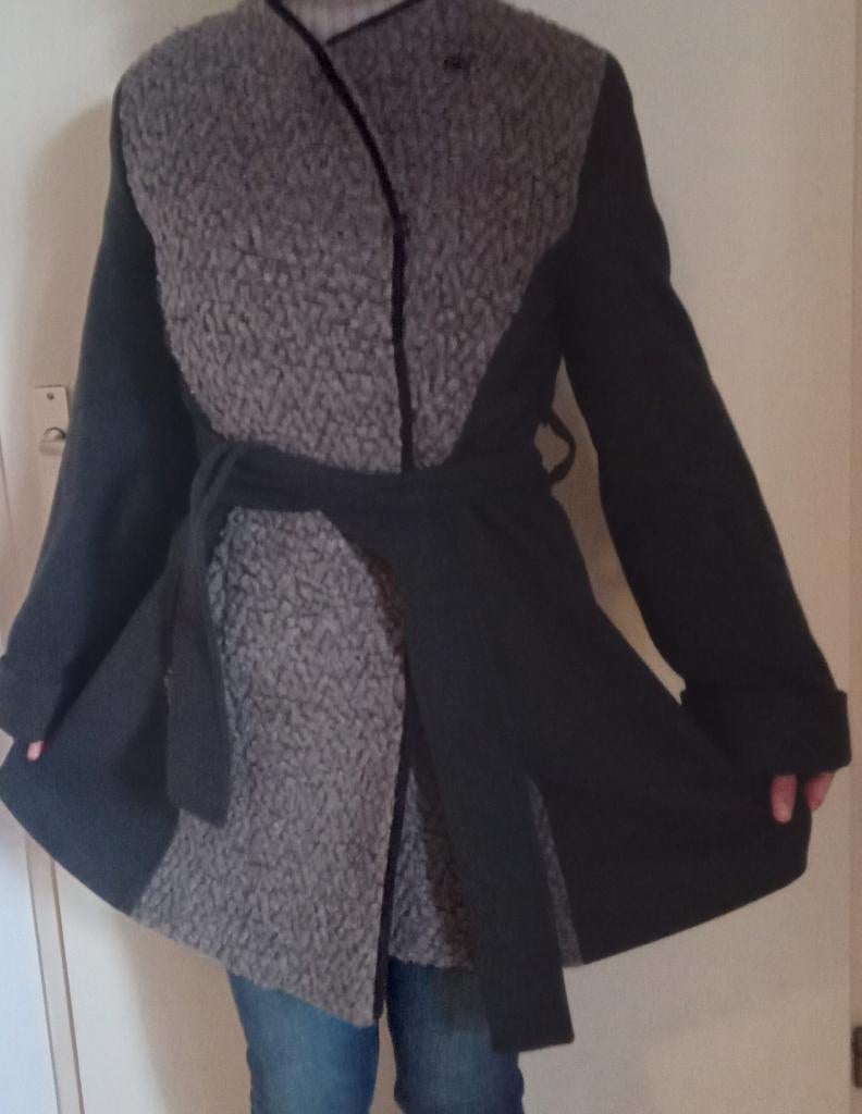 Didi damesjas flared (nieuw), Kleding | Dames, Jassen | Winter, Ophalen of Verzenden, Zo goed als nieuw, Maat 38/40 (M), Grijs