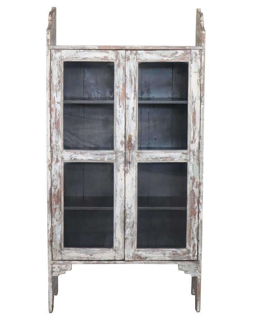 Vintage teakhouten vitrinekast met witte patina, Ophalen of Verzenden, Zo goed als nieuw