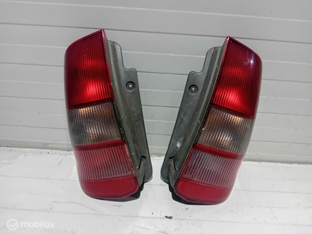 Achterlicht Mitsubishi Space Star MR2455, Auto-onderdelen, Gebruikt, Ophalen of Verzenden
