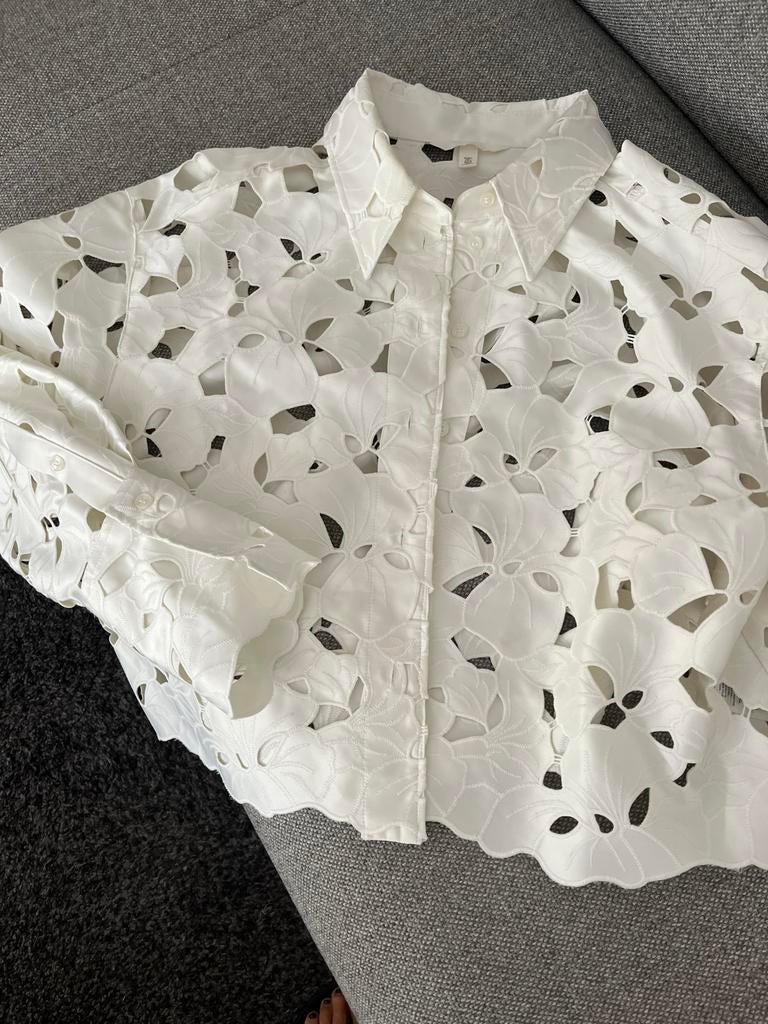Witte kanten blouse, Ophalen of Verzenden, Zo goed als nieuw, Maat 38/40 (M), Wit