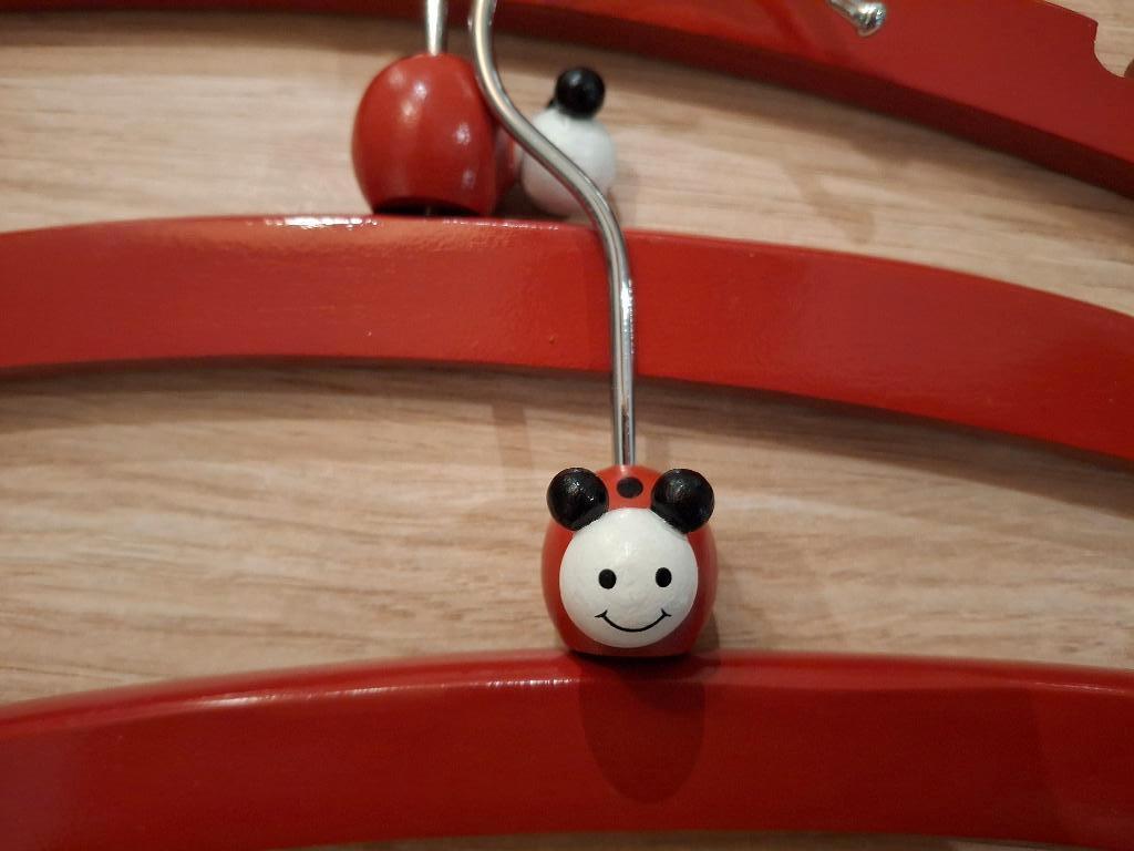Baby- / kinderkledinghangers 12stuks lieverheerstbeestje, Ophalen of Verzenden, Zo goed als nieuw