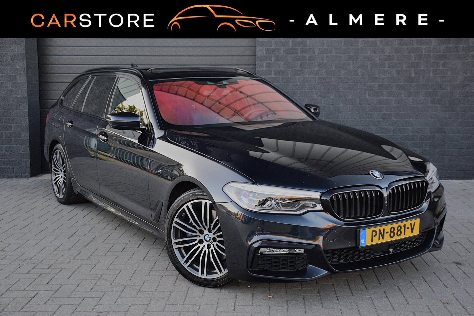 BMW 5-serie Touring 530i xDrive High Executive*M-Pakket*Pano, Auto's, 1998 cc, 15 km/l, Gebruikt, 4 cilinders