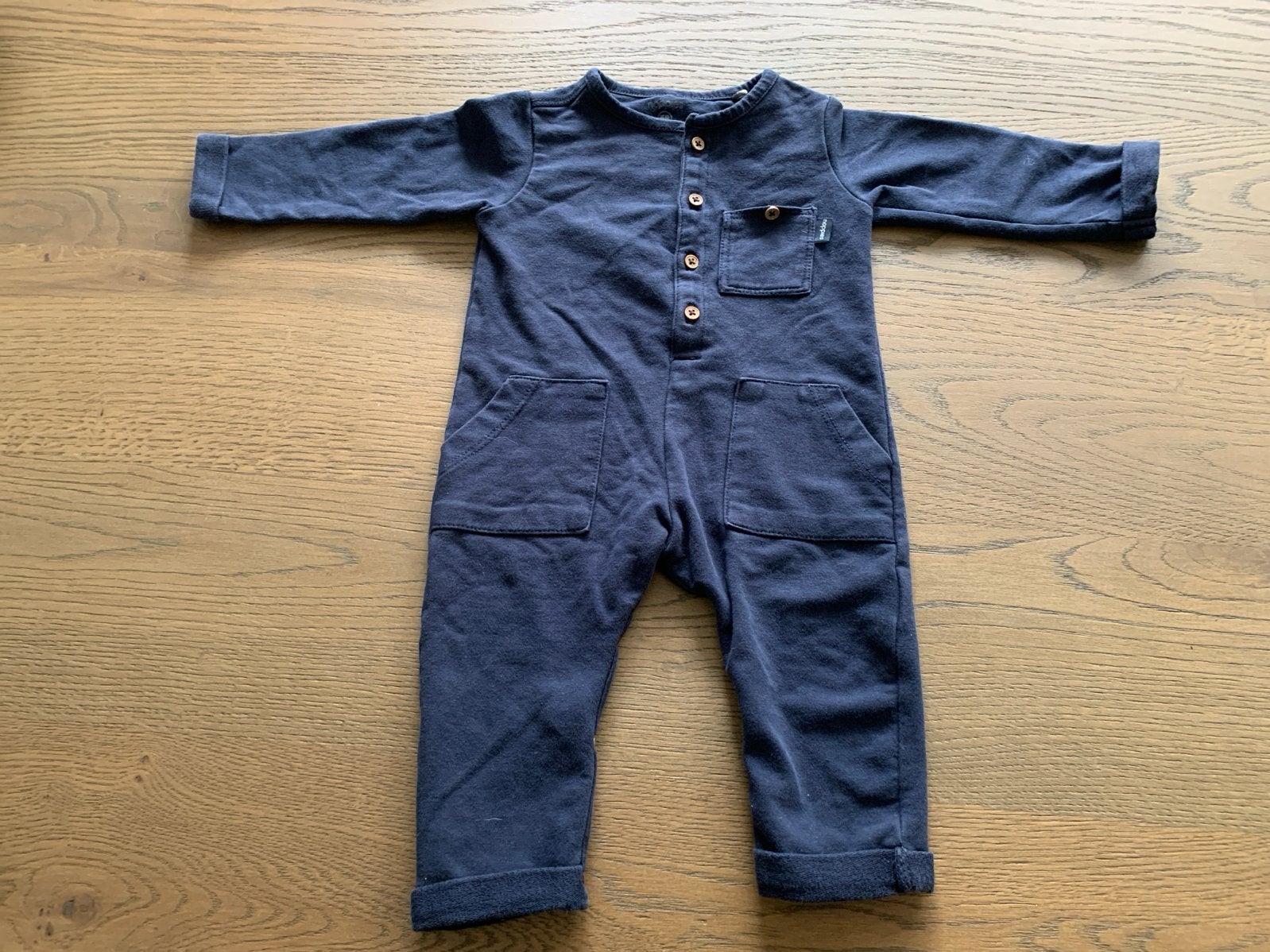 Zgan Noppies donkerblauw boxpakje met houten knoopjes, mt 68, Kinderen en Baby's, Ophalen of Verzenden, Zo goed als nieuw, Jongetje