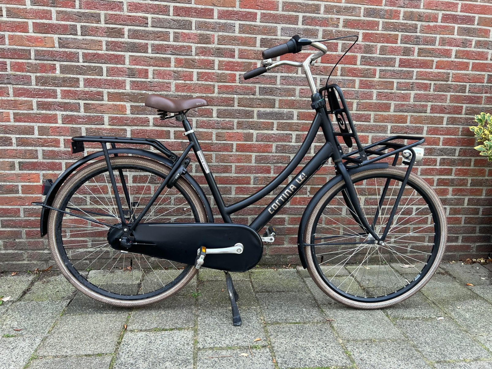 Cortina u4 damesfiets 28 inch 3 versnelling, Fietsen en Brommers, Fietsen | Dames | Damesfietsen, Terugtraprem, Versnellingen