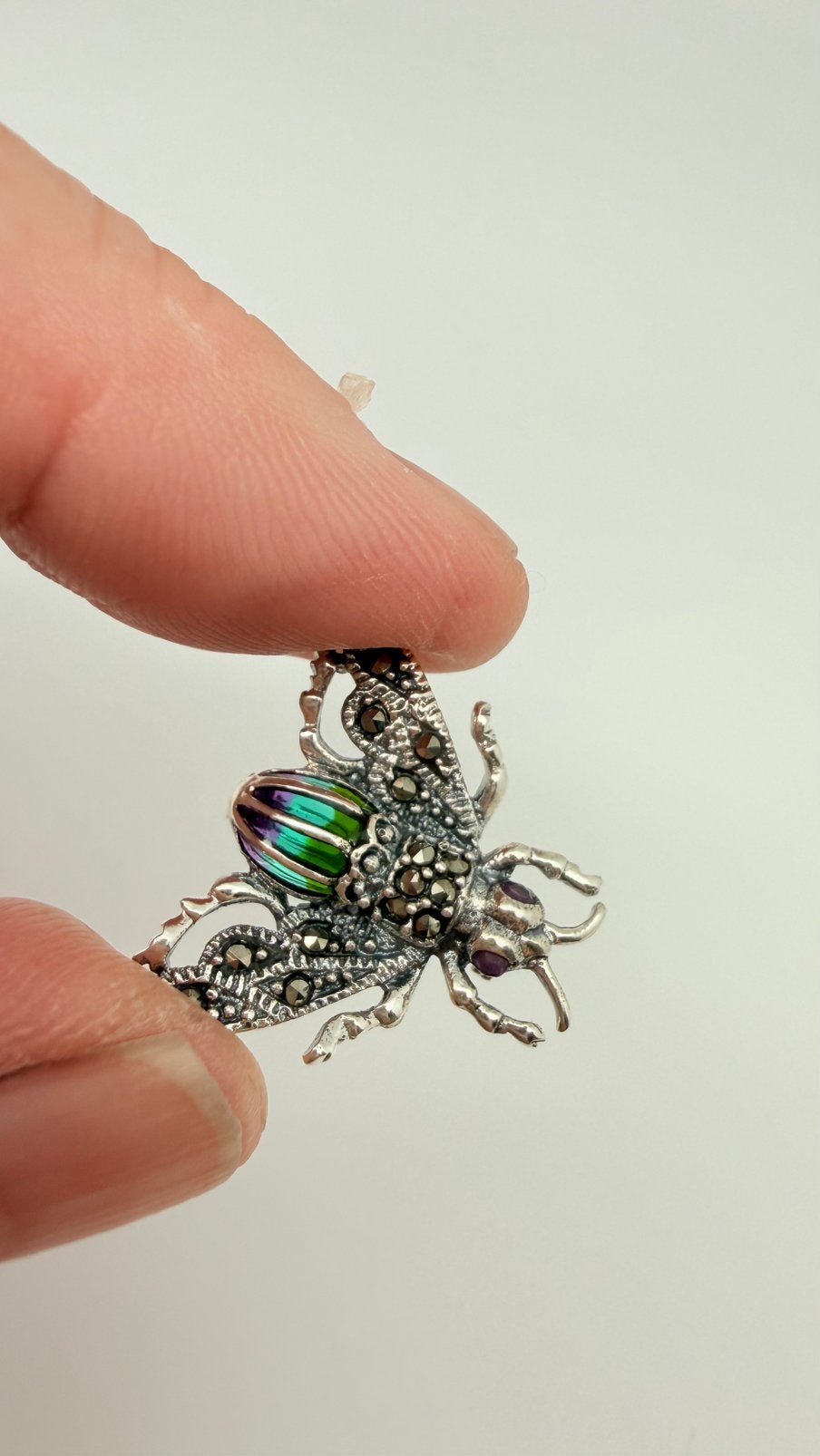 Zilveren broche van een vlieg inleg: glasemaille., Verzenden, Nieuw, Minder dan 4 cm, Zilver