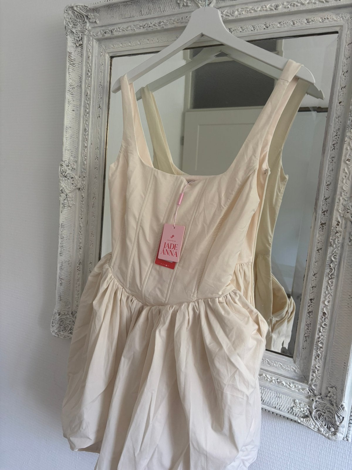 Schattige ecru kleurige jurk, Maat 38/40 (M), Beige, Ophalen of Verzenden, Zo goed als nieuw
