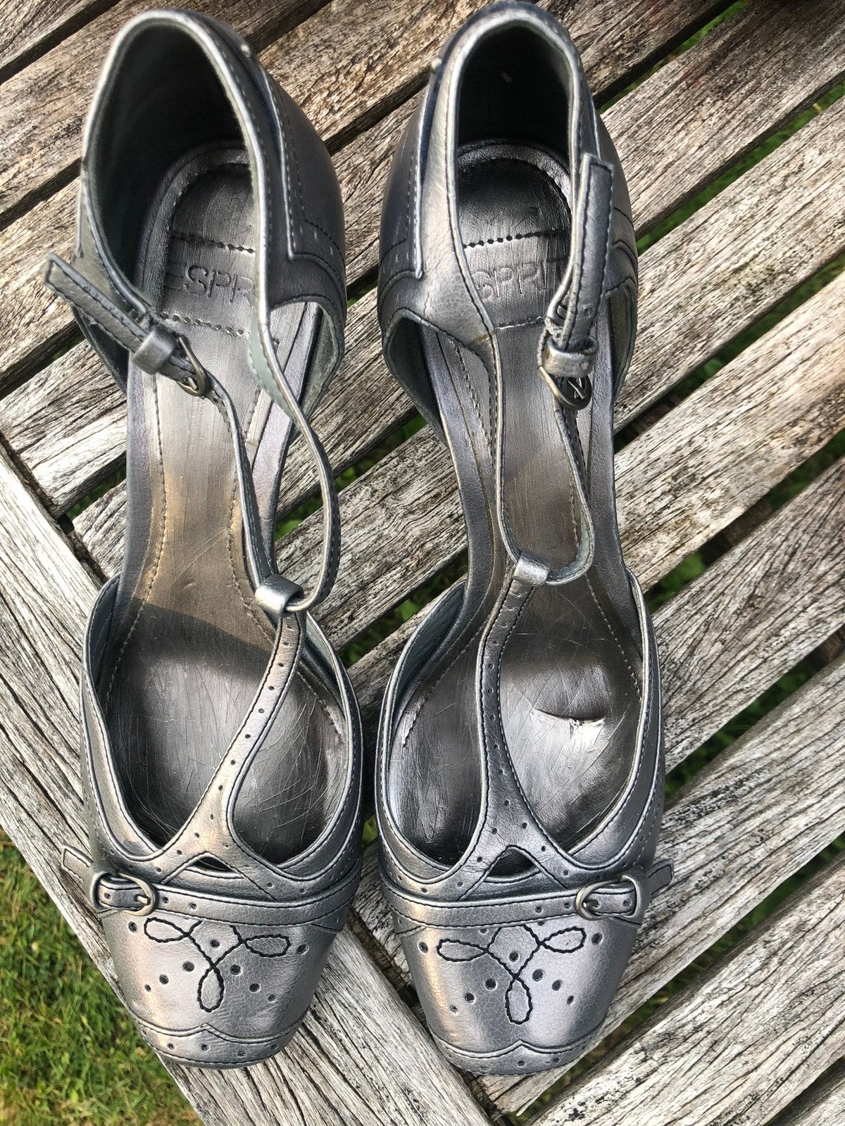 Grijze leren pumps van Esprit maat 39 hak hoogte 7,5 cm, Ophalen of Verzenden, Zo goed als nieuw, Grijs