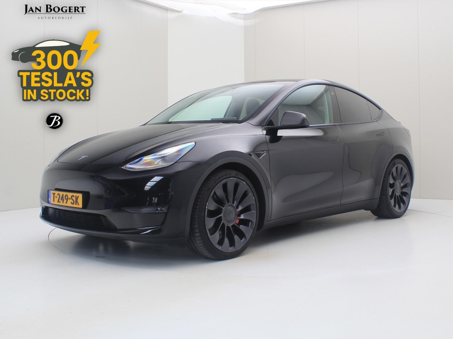 Tesla Model Y Performance 534pk AWD [ TREKHAAK+AUTOPILOT+21, Gebruikt, Zwart, 1972 kg, Zwart
