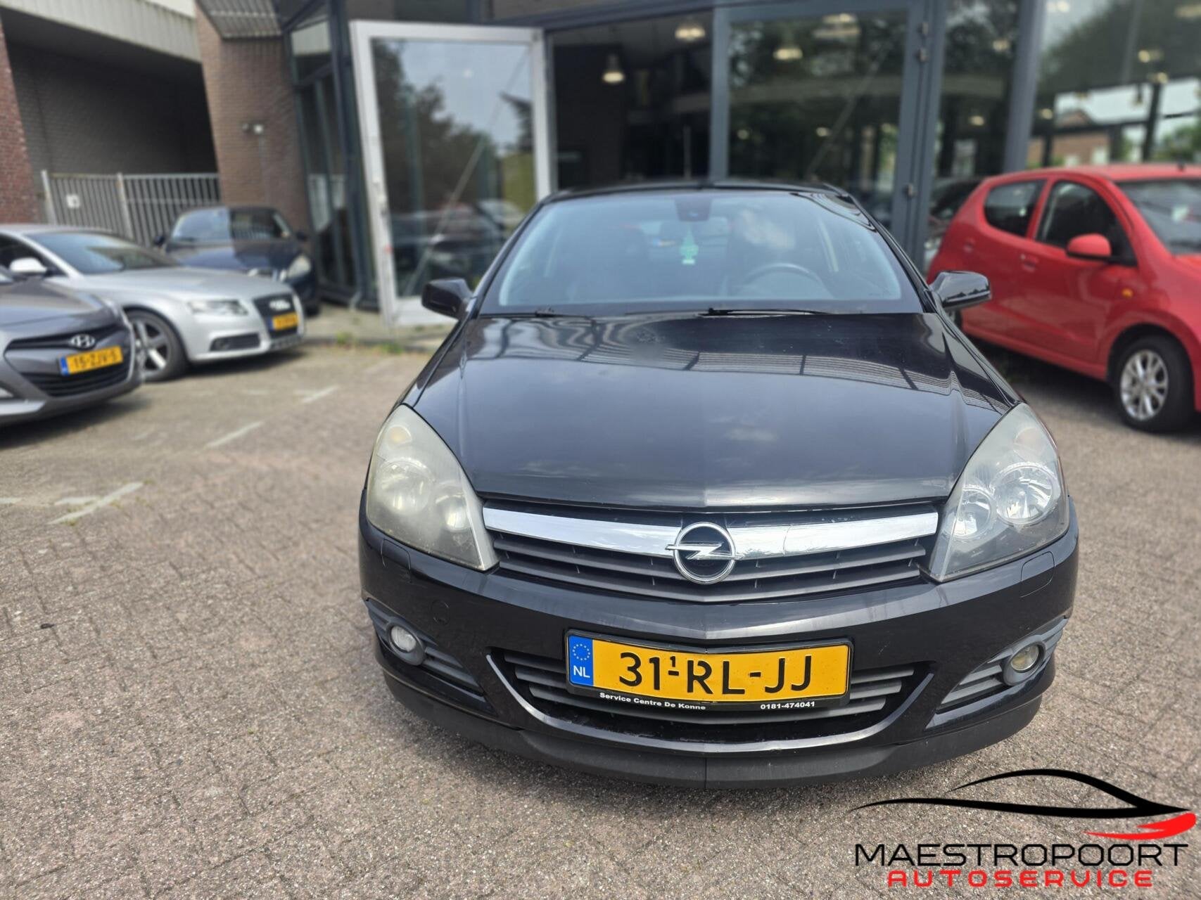 Opel Astra GTC 1.8 Sport, Auto's, 125 pk, Gebruikt, 1796 cc, Zwart