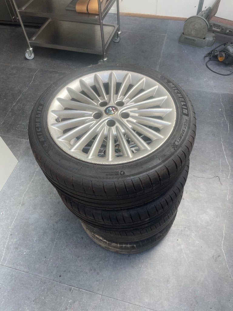 Alfa Romeo 166 17 inch velgen, Auto-onderdelen, Banden en Velgen, Ophalen, Gebruikt, Banden en Velgen, 17 inch