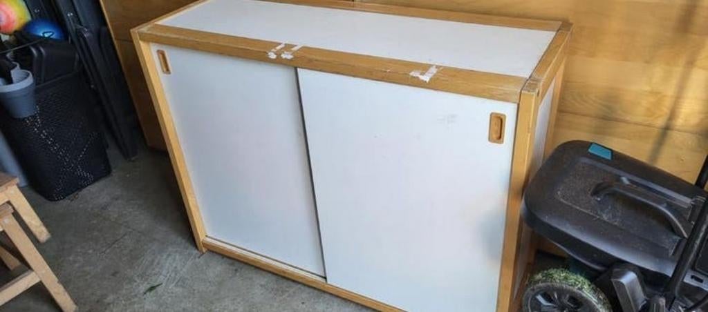GRATIS: stevige kast, Ophalen, Gebruikt, 25 tot 50 cm, Minder dan 100 cm