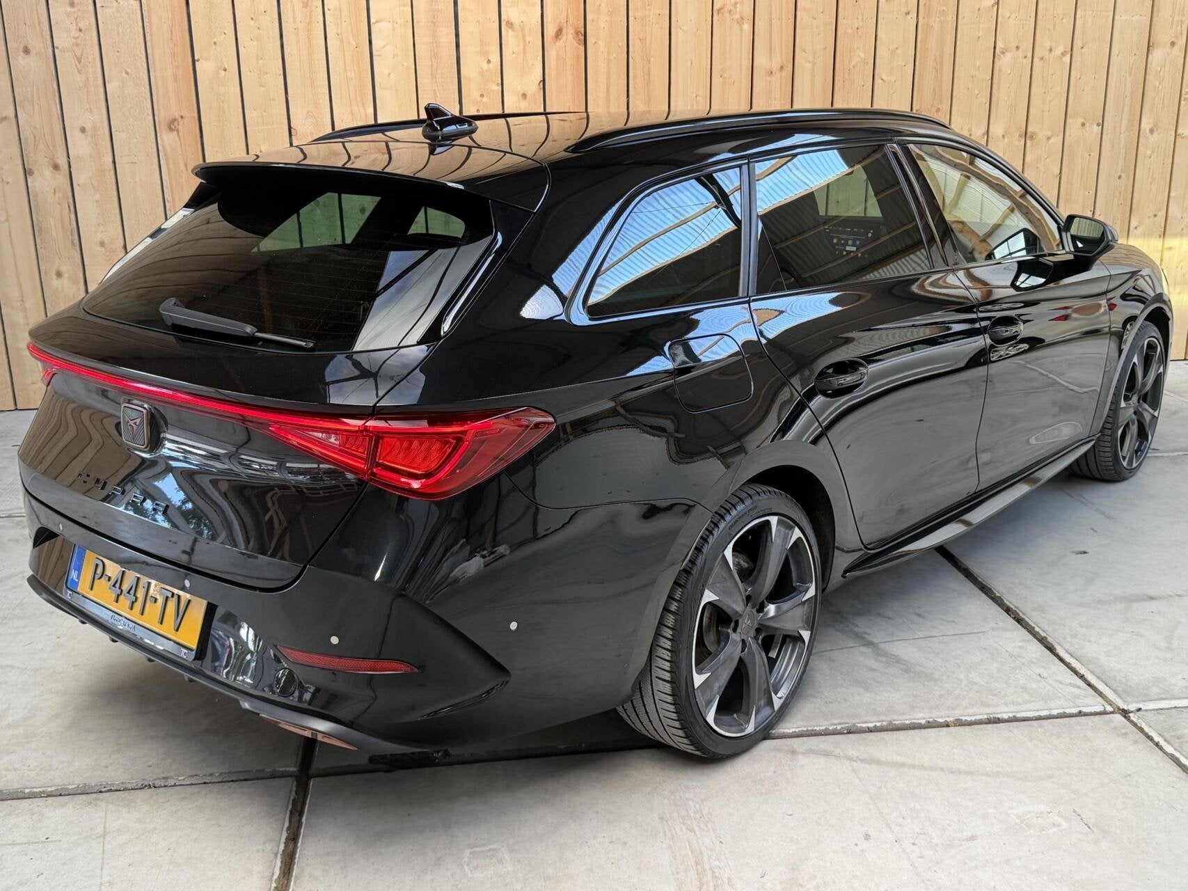 CUPRA Leon Sportstourer 1.4 e-Hybrid VZ Adrenaline SoH 92,27, Auto's, 77 km/l, Gebruikt, Euro 6, 4 cilinders