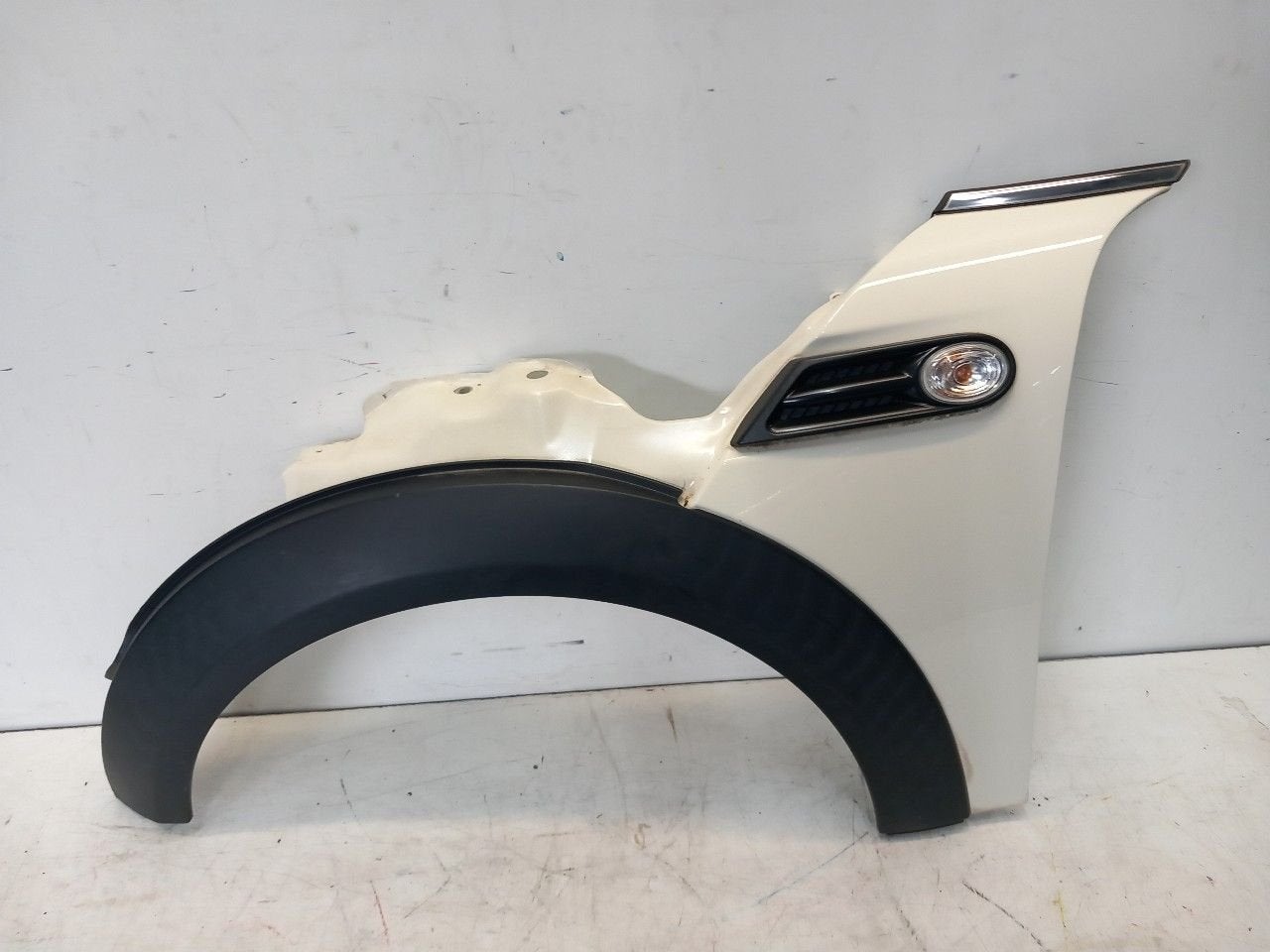 Spatbord links voor Mini Mini, Onderdelen@venauto.nl, Van der Ven Autorecycling B.V., Gebruikt, Ettenseweg 76, 4706 PB Roosendaal, The Netherlands