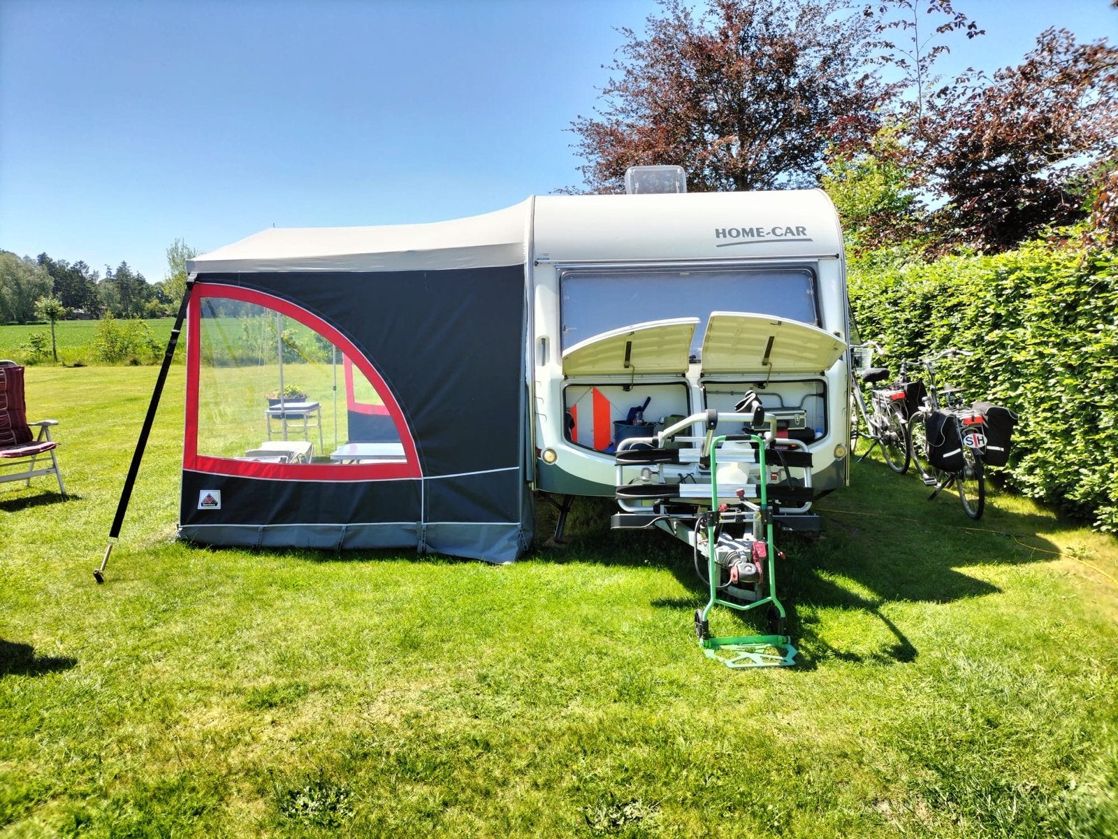 Compacte Home-Car caravan met voortent, Home-car, Vast bed, Treinzit, Particulier