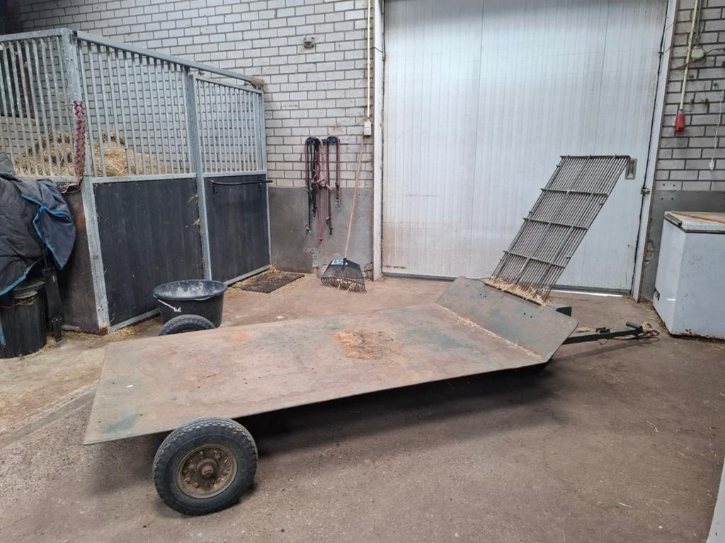 Hooiwagen / Strokar voor balen, Ophalen
