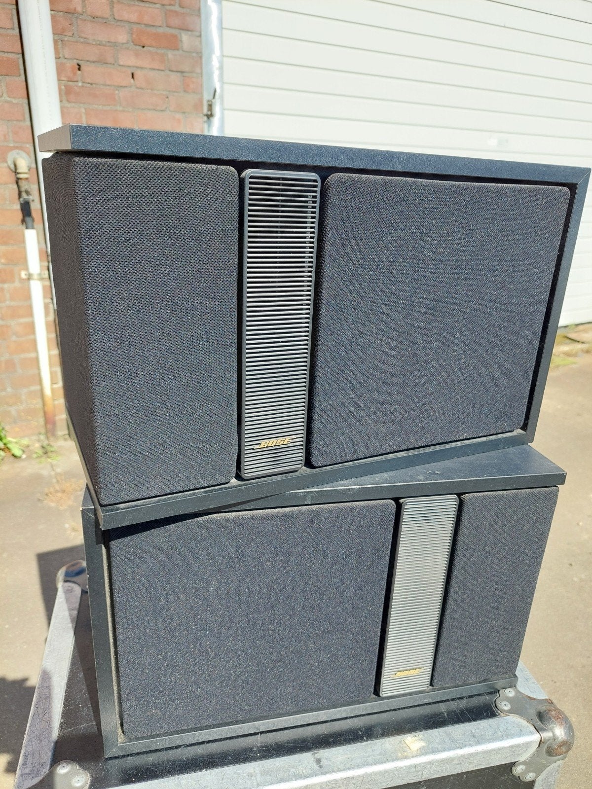 Bose 301 speakers met muurbeugels, Ophalen of Verzenden, Gebruikt, 60 tot 120 watt, Bose