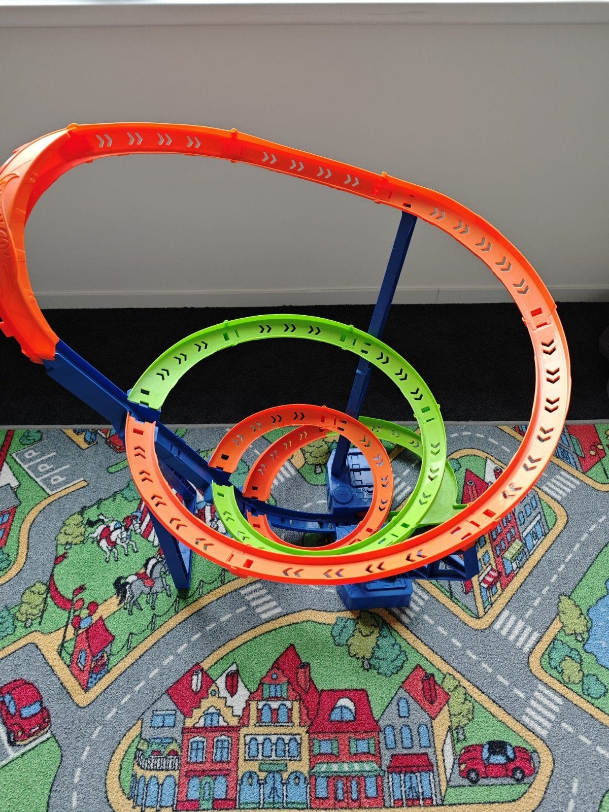 Hotwheels autoracebaan ZGAN, Kinderen en Baby's, Speelgoed | Racebanen, Ophalen, Zo goed als nieuw, Racebaan, Hot Wheels