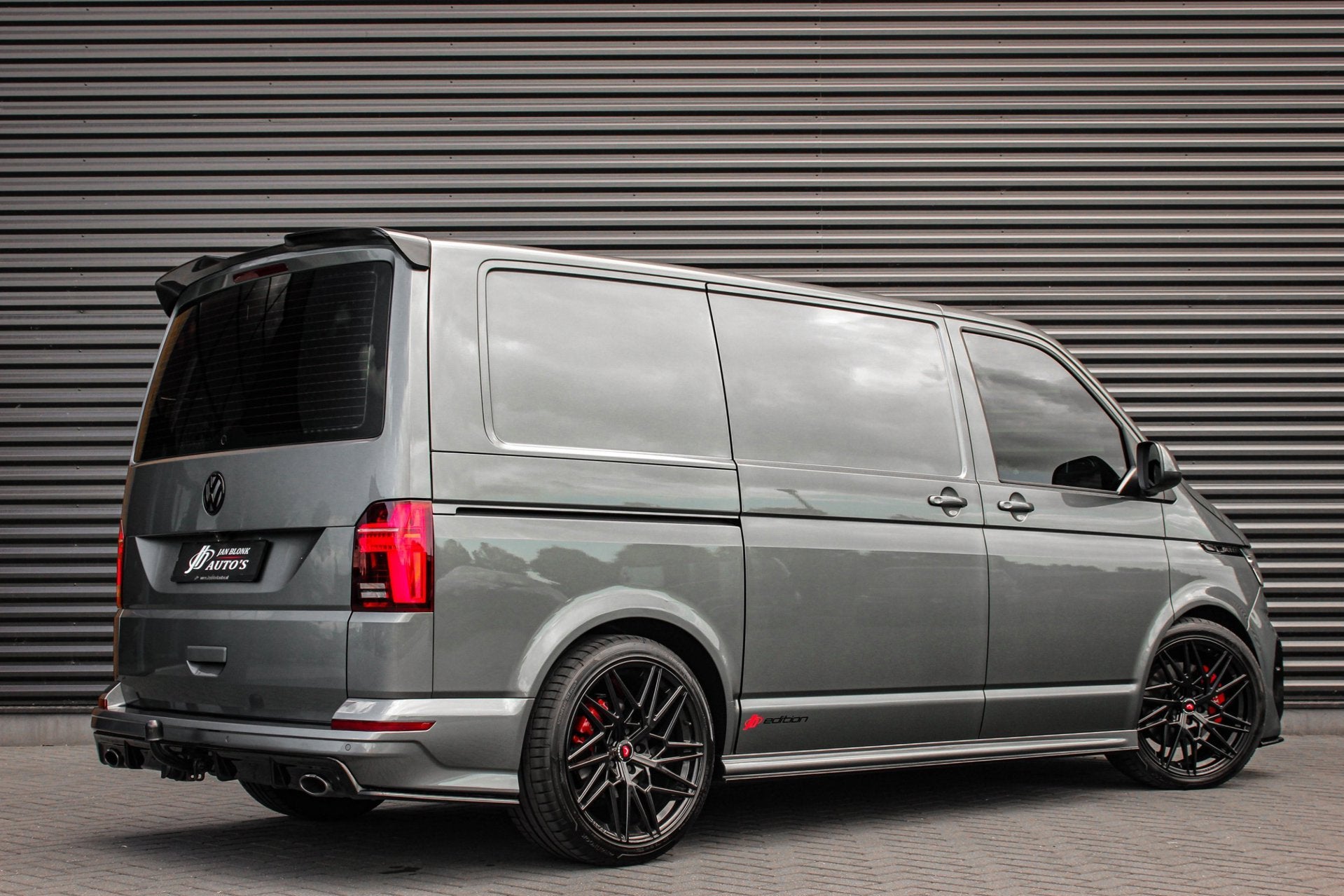 Volkswagen Transporter 2.0 TDI L1H1 204PK JB- EDITION DSG /, Auto's, Dealer onderhouden, 4 cilinders, Volkswagen, Alcantara
