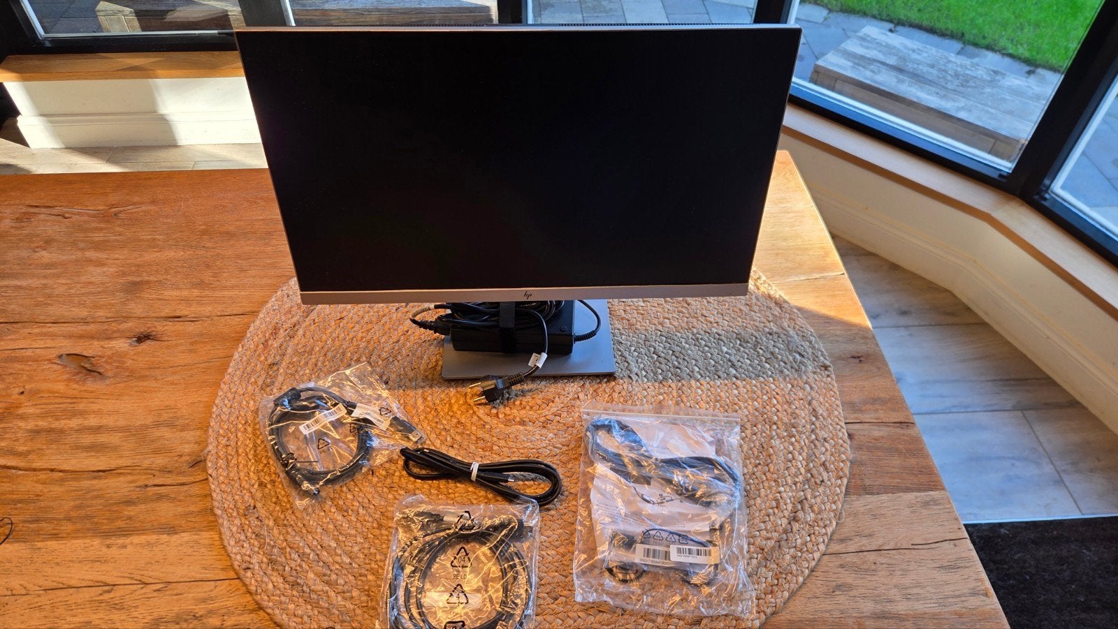 HP EliteDisplay E243d 23,8-inch Docking Monitor met webcam, IPS, Full HD, Ophalen of Verzenden, Zo goed als nieuw