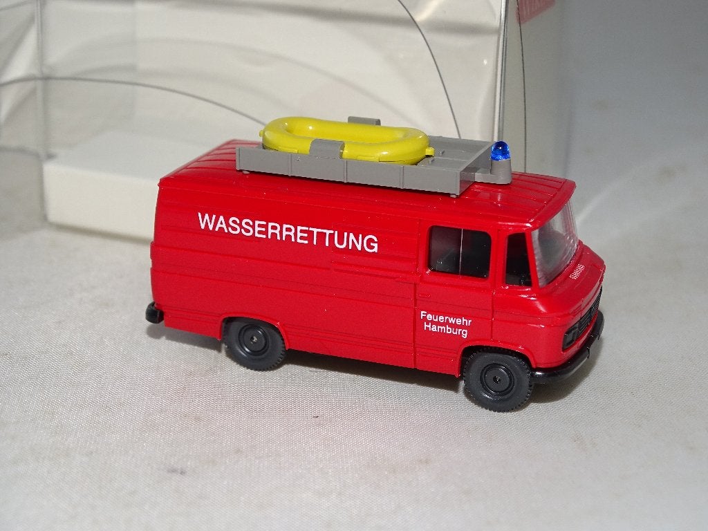 1/87 Wiking Mercedes  Wasserretung, Ophalen of Verzenden, Nieuw, Bus of Vrachtwagen, Wiking